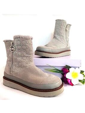 COACH ~ Gray Suede Leather Boots w/Faux Fur Tread Soles & Silver Hardware size 7